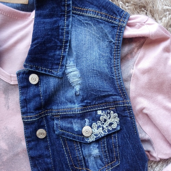 NWOT CUTE Amethyst Denim Crop Vest - Picture 2 of 4